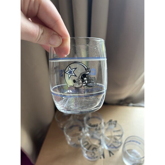 Vintage Dallas Cowboys Glass Football Drinking Glass 8 Set  - 8 Oz Cup NFL - Picture 3 of 5